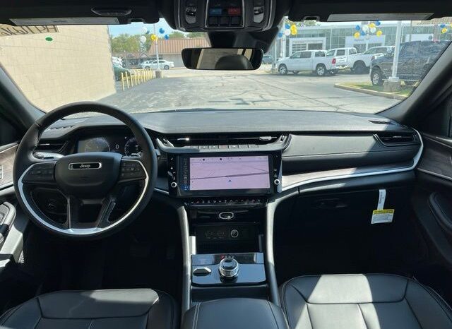 
								Jeep Grand Cherokee L full									