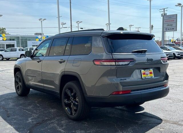 
								Jeep Grand Cherokee L full									