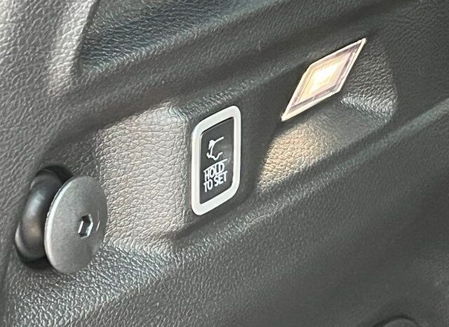 
								Jeep Grand Cherokee L full									