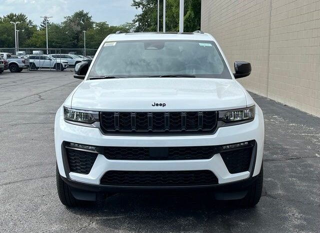 
								Jeep Grand Cherokee L full									