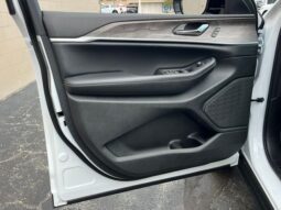 
										Jeep Grand Cherokee L full									
