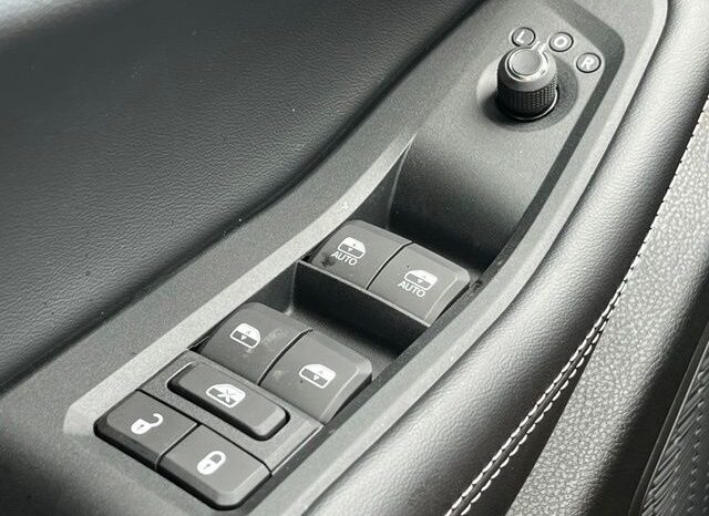 
								Jeep Grand Cherokee L full									