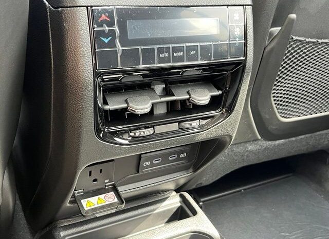 
								Jeep Grand Cherokee L full									