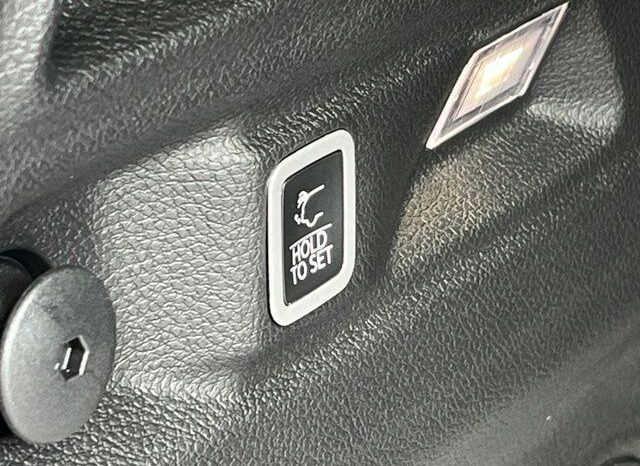 
								Jeep Grand Cherokee L full									