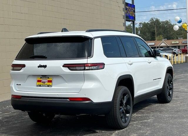 
								Jeep Grand Cherokee L full									