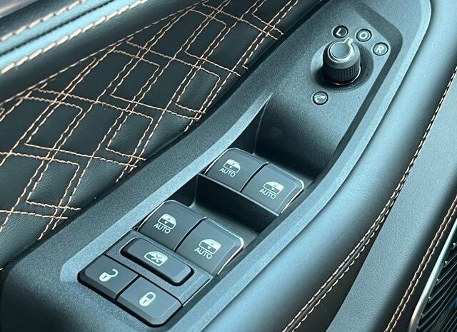 
								Jeep Grand Cherokee full									