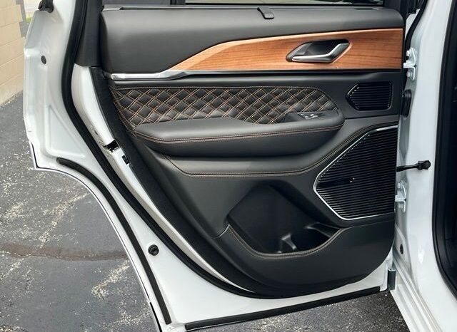 
								Jeep Grand Cherokee full									
