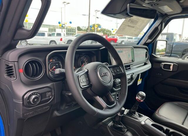 
								Jeep Wrangler full									