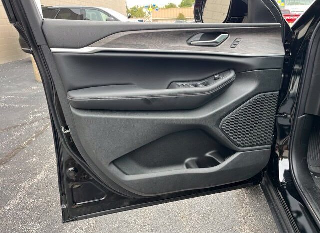 
								Jeep Grand Cherokee full									