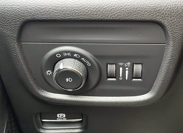 
								Jeep Grand Cherokee full									