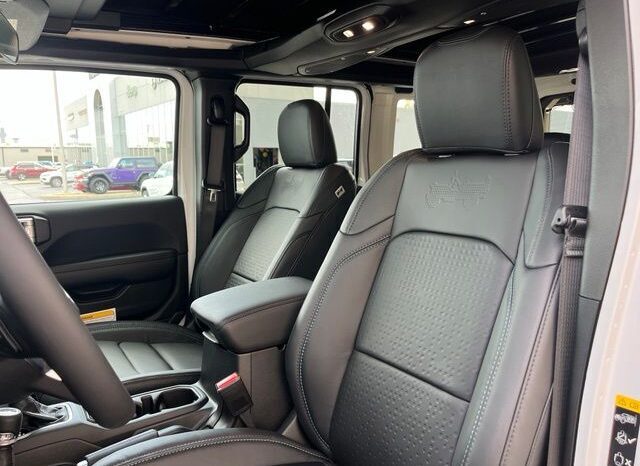 
								Jeep Wrangler full									