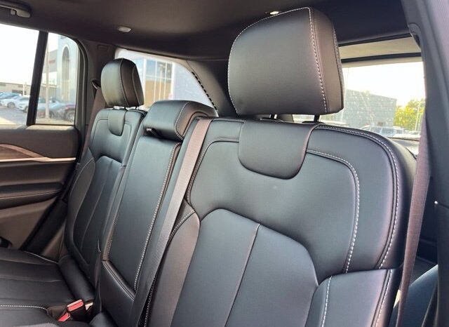 
								Jeep Grand Cherokee full									