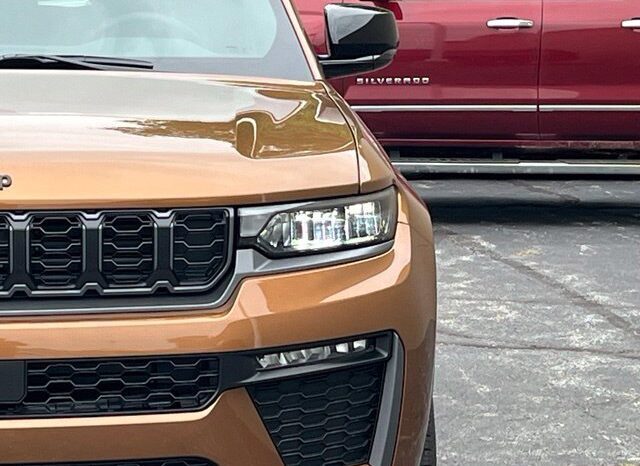 
								Jeep Grand Cherokee full									