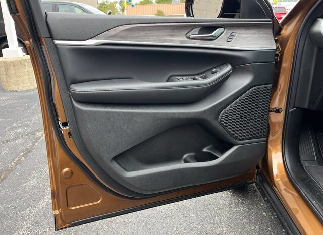 
								Jeep Grand Cherokee full									