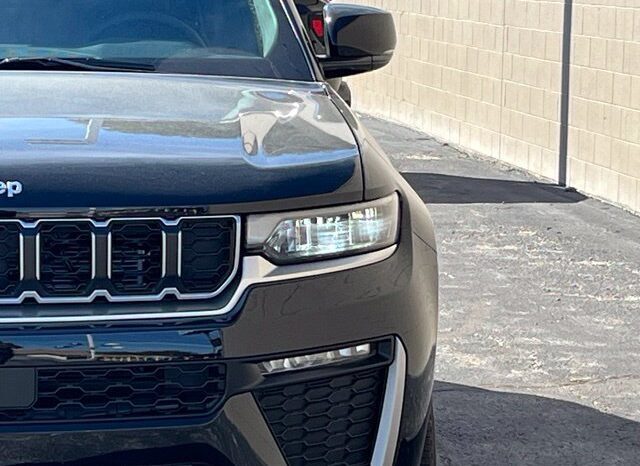 
								Jeep Grand Cherokee full									