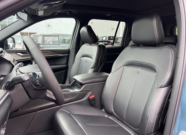 
								Jeep Grand Cherokee full									