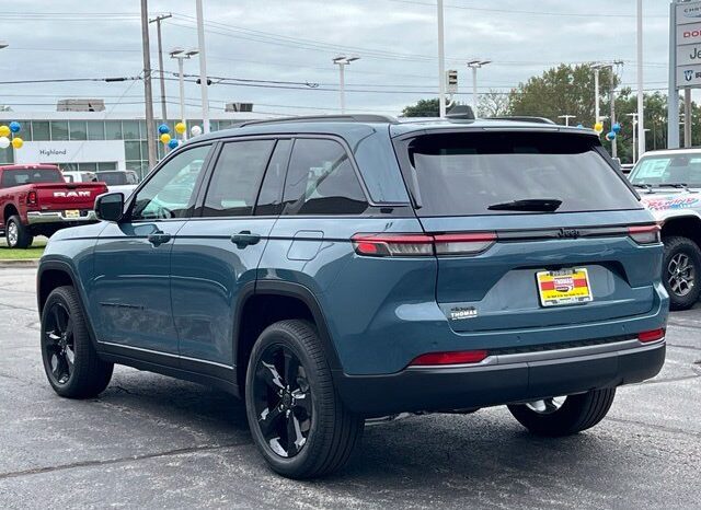 
								Jeep Grand Cherokee full									
