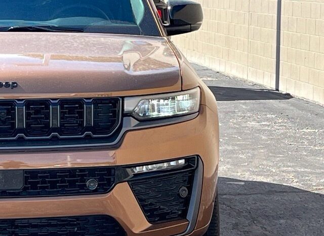 
								Jeep Grand Cherokee L full									