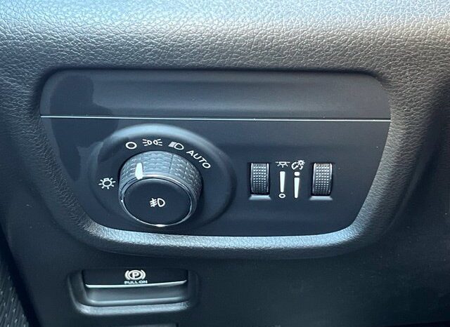 
								Jeep Grand Cherokee L full									