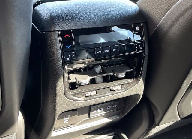 
								Jeep Grand Cherokee L full									