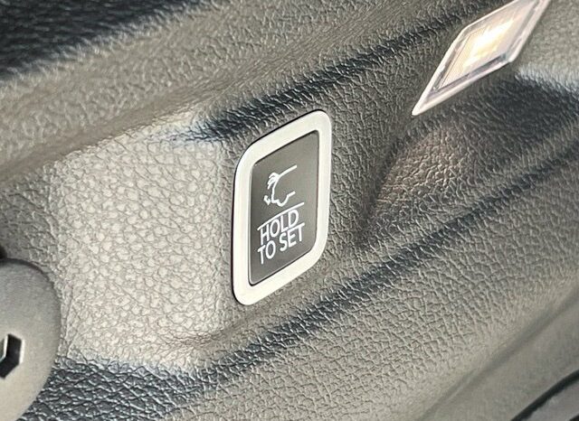 
								Jeep Grand Cherokee L full									