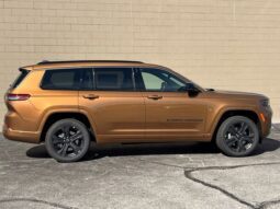 
										Jeep Grand Cherokee L full									
