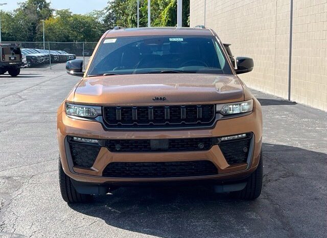 
								Jeep Grand Cherokee L full									