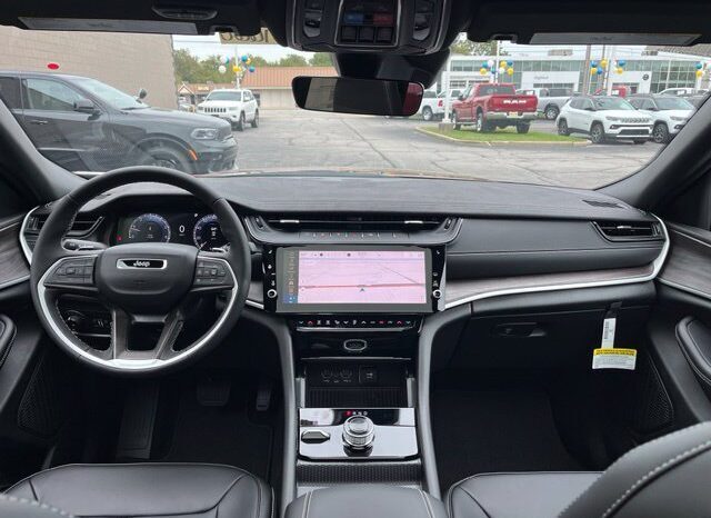 
								Jeep Grand Cherokee L full									