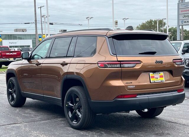 
								Jeep Grand Cherokee L full									
