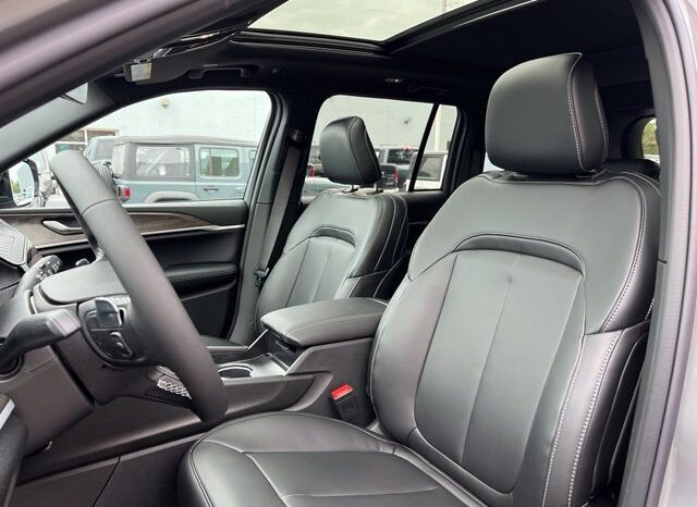 
								Jeep Grand Cherokee full									