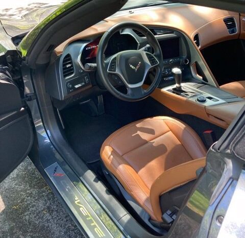 
								Chevrolet Corvette Stingray full									