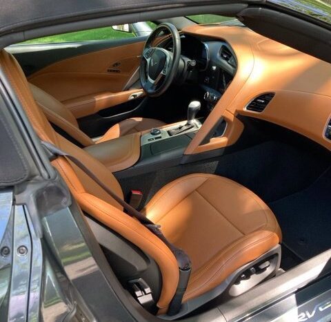 
								Chevrolet Corvette Stingray full									