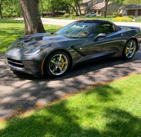 
								Chevrolet Corvette Stingray full									