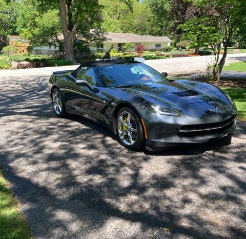
								Chevrolet Corvette Stingray full									
