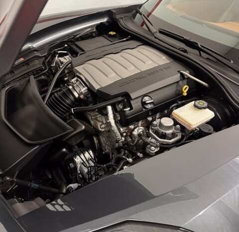 
								Chevrolet Corvette Stingray full									