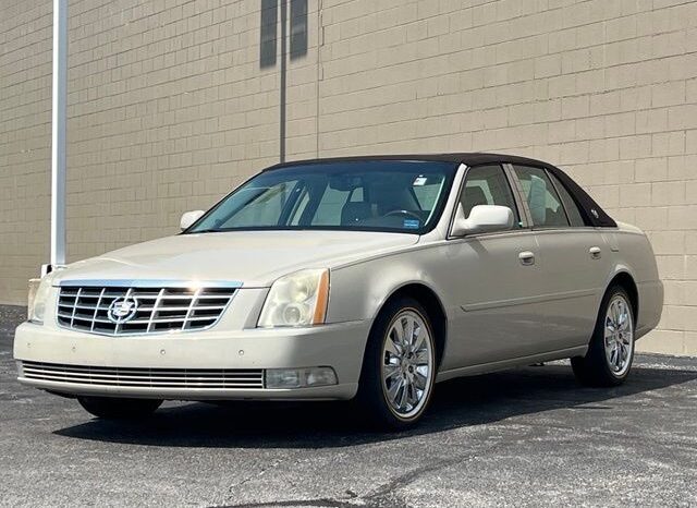 
 Cadillac DTS full									