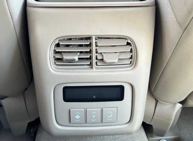 
 Cadillac DTS full									
