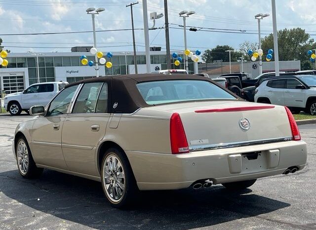 
 Cadillac DTS full									