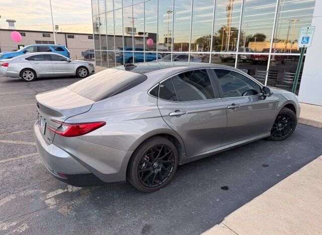 
								Toyota Camry full									