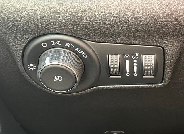 
								Jeep Compass full									