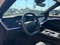 
										Jeep Wagoneer S full									