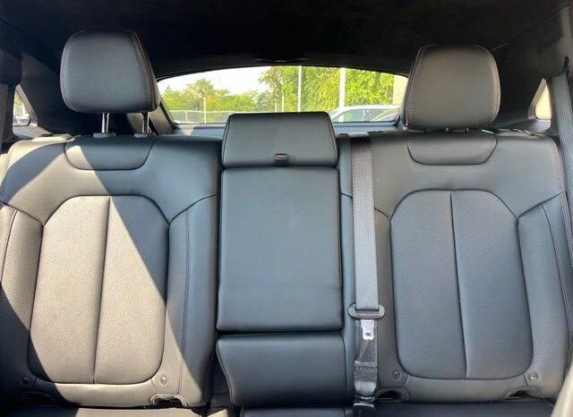 
								Jeep Wagoneer S full									