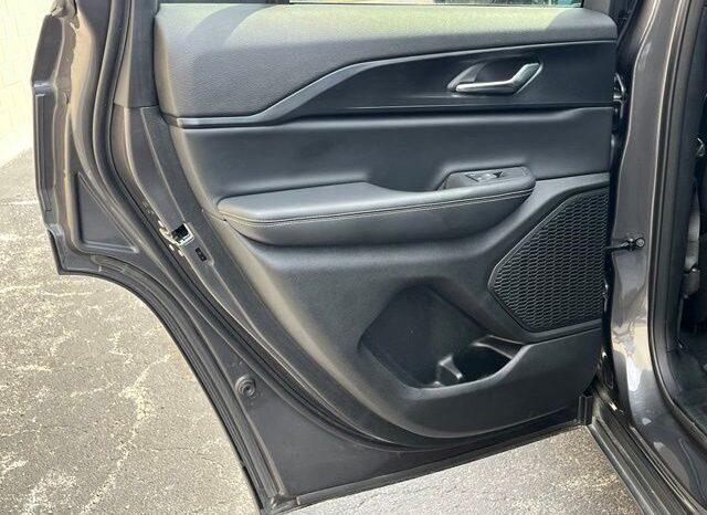
								Jeep Grand Cherokee full									
