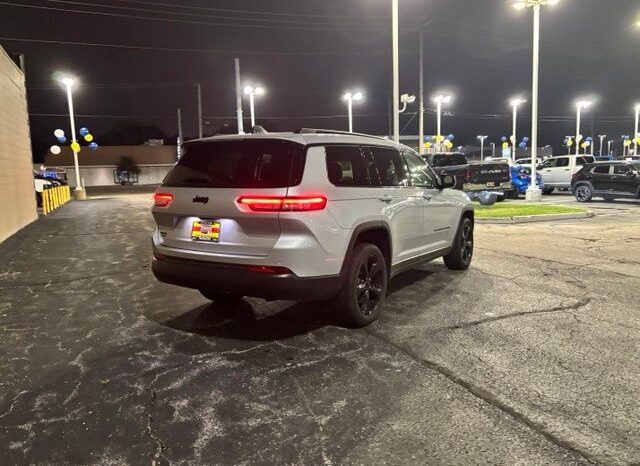 
								Jeep Grand Cherokee L full									