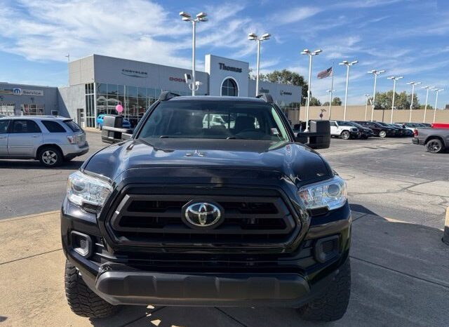 
								Toyota Tacoma full									