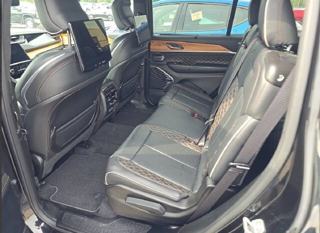 
								Jeep Grand Cherokee L full									