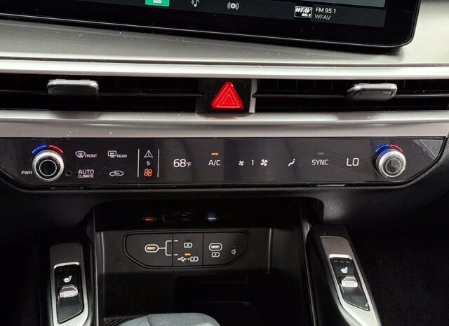 
								Kia Sorento full									