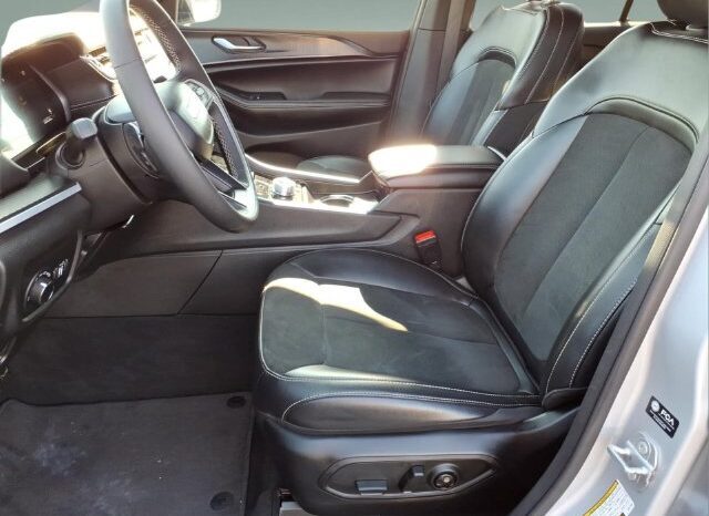 
								Jeep Grand Cherokee full									