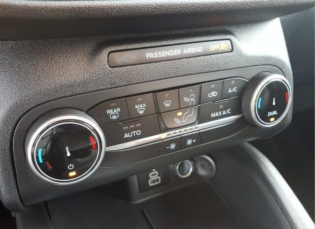 
								Ford Escape full									