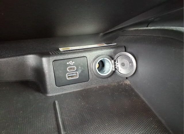 
								Ford Escape full									